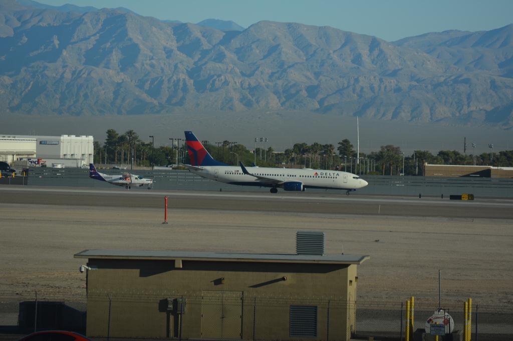 Photo of aircraft N3747D operated by Delta Air Lines