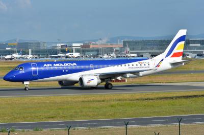 Photo of aircraft ER-ECB operated by Air Moldova
