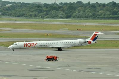 Photo of aircraft F-HMLJ operated by HOP!