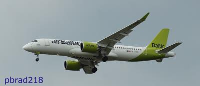 Photo of aircraft YL-AAW operated by Air Baltic