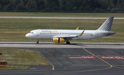 Photo of aircraft EC-MFN operated by Vueling