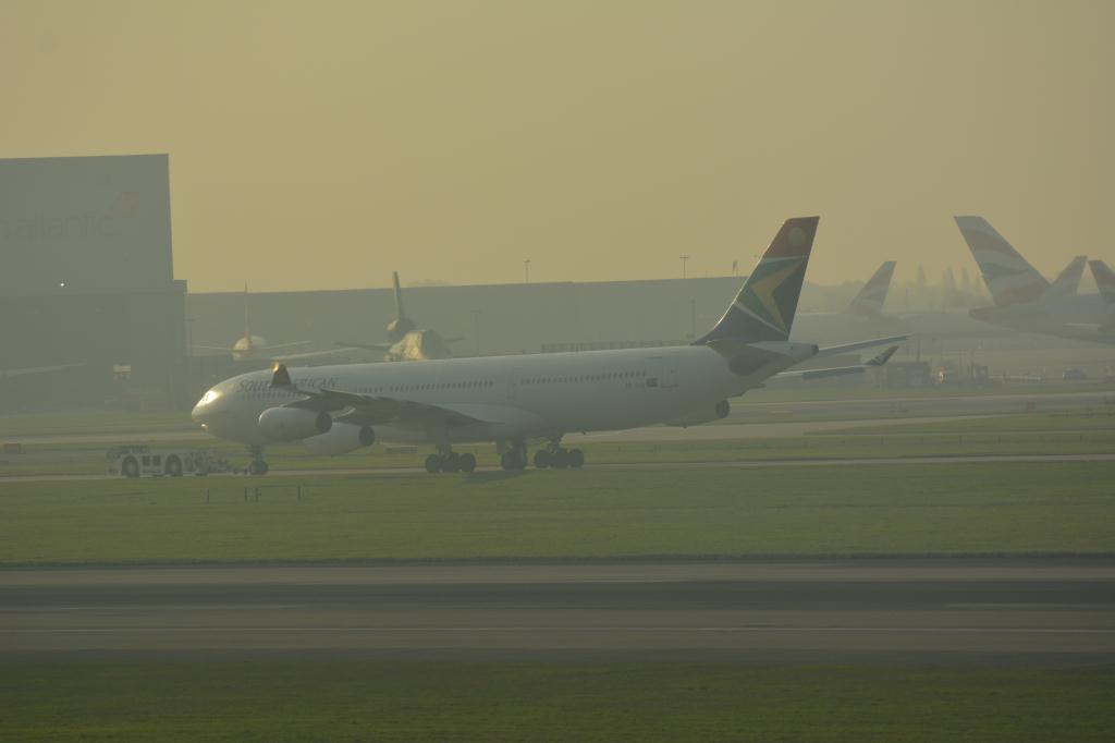 Photo of aircraft ZS-SXA operated by South African Airways