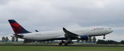Photo of aircraft N822NW operated by Delta Air Lines
