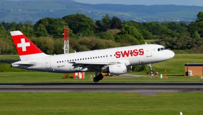 Photo of aircraft HB-IPT operated by Swiss