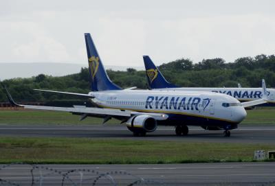 Photo of aircraft EI-EBD operated by Ryanair