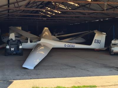 Photo of aircraft G-DESU operated by Banbury Gliding Club Ltd