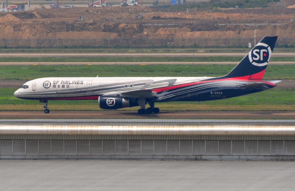 Photo of aircraft B-2828 operated by SF Airlines (ShunFeng Airlines)