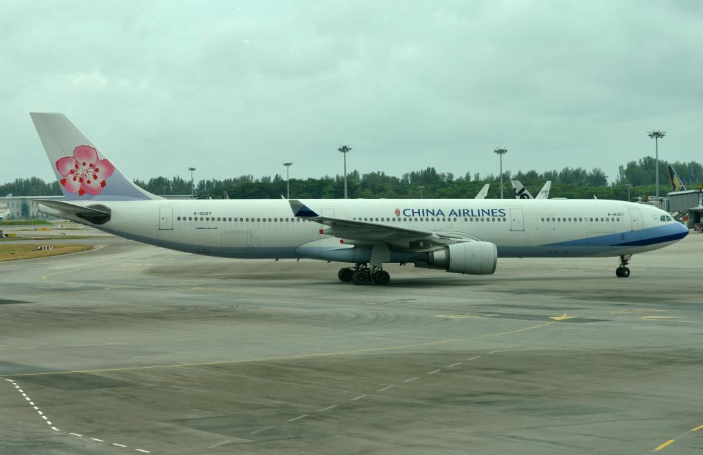 Photo of aircraft B-18357 operated by China Airlines