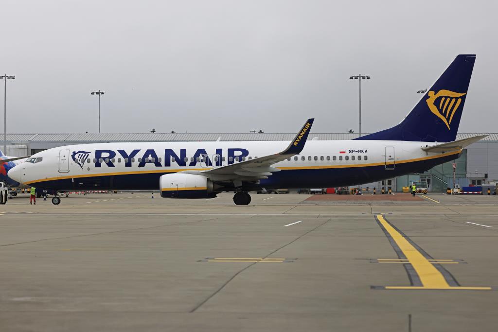 Photo of aircraft SP-RKV operated by Buzz
