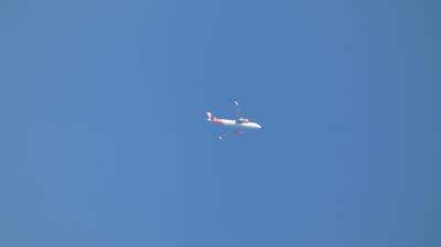 Photo of aircraft G-UZLO operated by easyJet