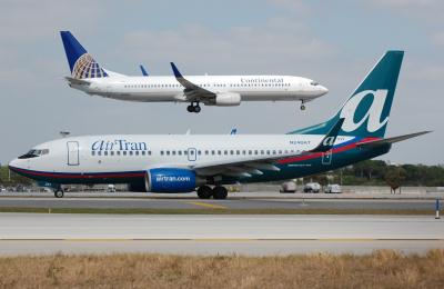 Photo of aircraft N240AT operated by AirTran Airways