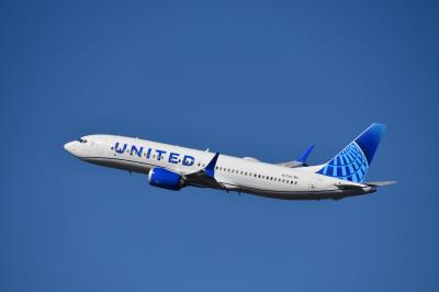 Photo of aircraft N17301 operated by United Airlines