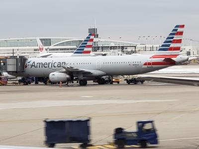 Photo of aircraft N980UY operated by American Airlines