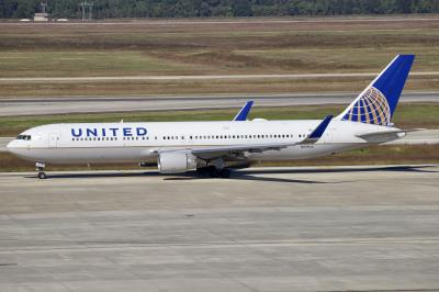 Image of aircraft registration N659UA - A 767-322(ER)(WL) operated by United Airlines