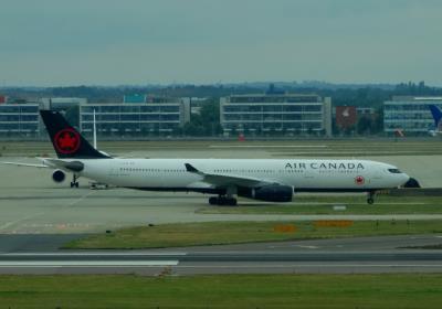 Photo of aircraft C-GFAF operated by Air Canada