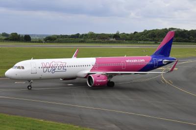 Photo of aircraft G-WUKN operated by Wizz Air UK