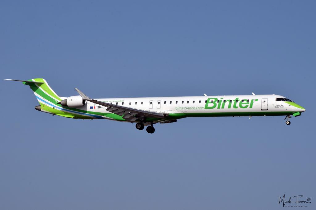 Photo of aircraft 9H-LOV operated by Binter Canarias