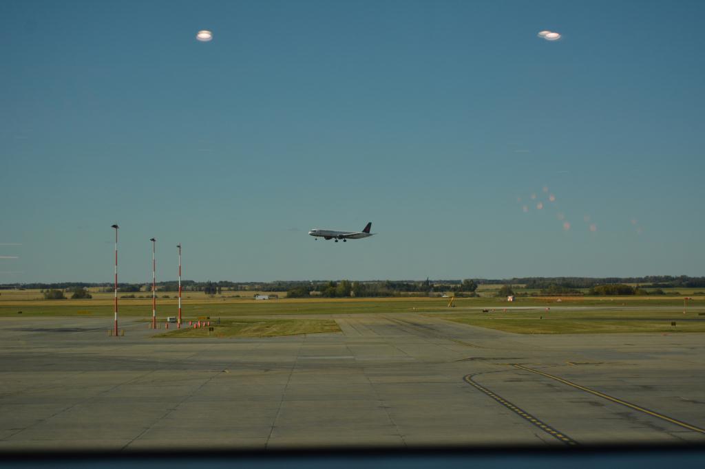 Photo of aircraft C-GIUF operated by Air Canada