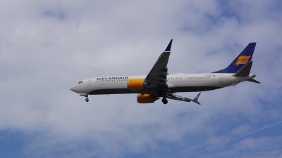 Photo of aircraft TF-ICD operated by Icelandair