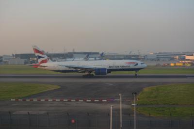 Image of aircraft registration G-YMMP - A 777-236(ER) operated by British Airways
