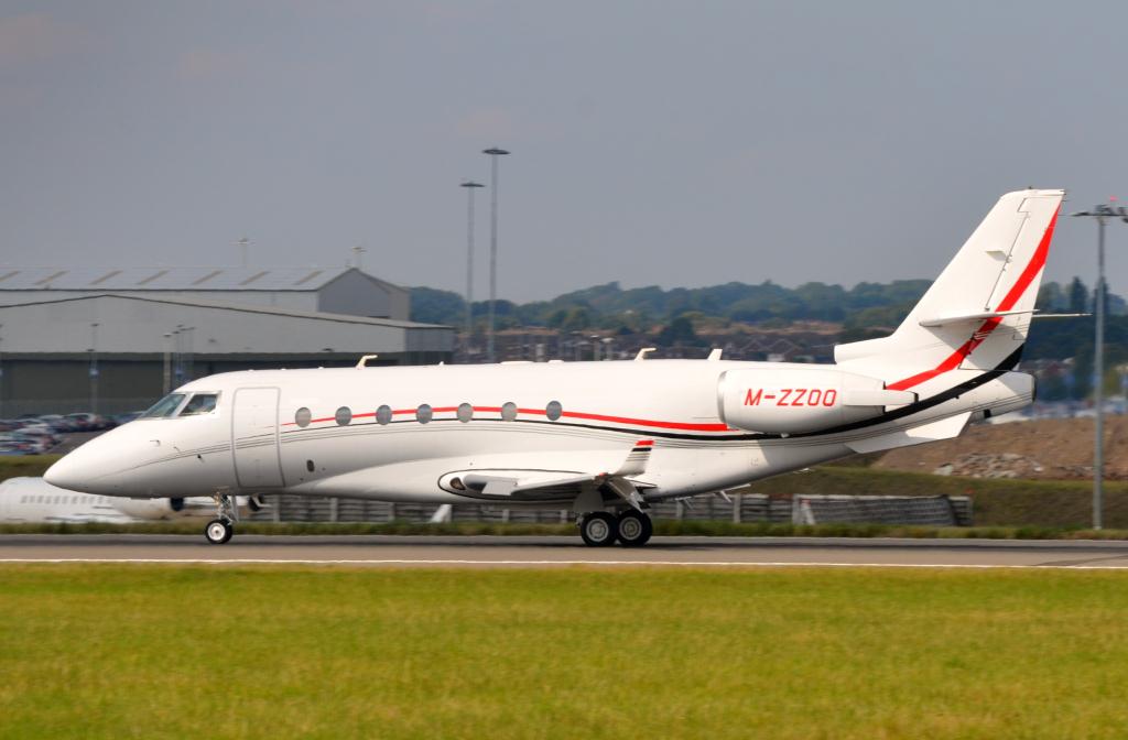 Photo of aircraft M-ZZOO operated by Pendley Aviation LLP