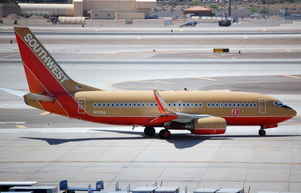 Photo of aircraft N717SA operated by Southwest Airlines