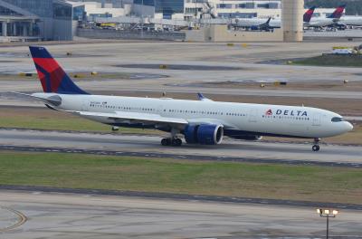 Photo of aircraft N413DX operated by Delta Air Lines