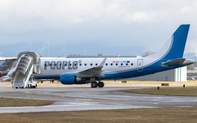 Photo of aircraft OE-LMK operated by Peoples Viennaline