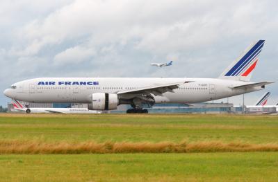 Photo of aircraft F-GSPI operated by Air France