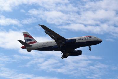 Image of aircraft registration G-EUOC - A A319-131 operated by British Airways