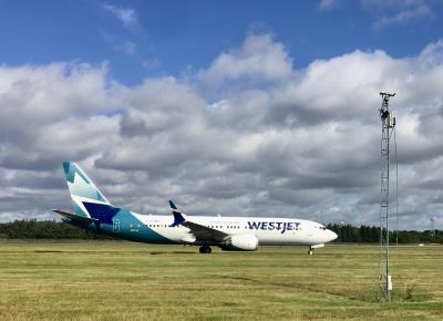 Photo of aircraft C-GAMQ operated by WestJet