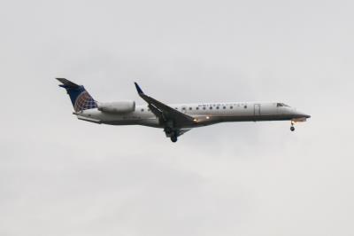 Photo of aircraft N12195 operated by CommutAir