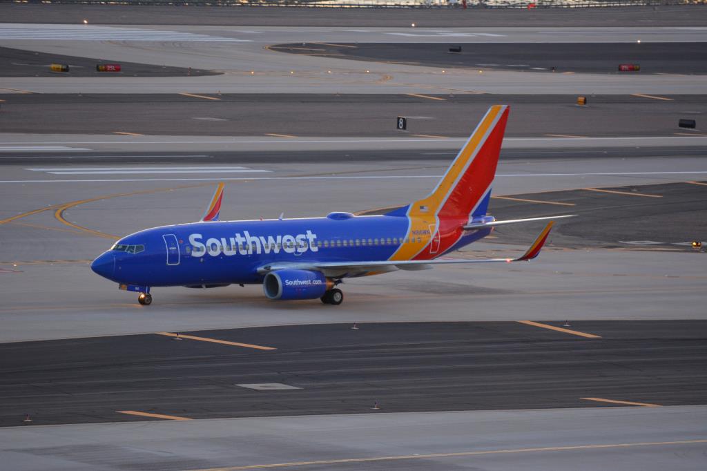 Photo of aircraft N916WN operated by Southwest Airlines