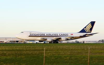 Photo of aircraft 9V-SFK operated by Singapore Airlines