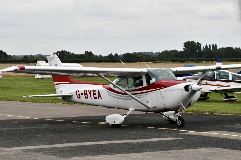 Photo of aircraft G-BYEA operated by Mahendra Thambiah