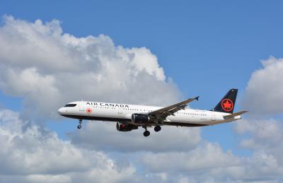 Image of aircraft registration C-GJWN - A A321-211 operated by Air Canada