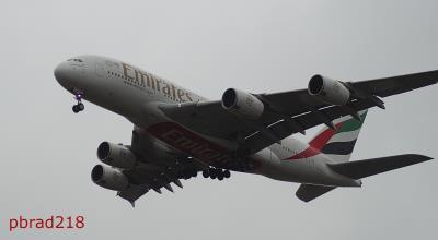 Image of aircraft registration A6-EDV - A A380-861 operated by Emirates