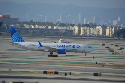 Photo of aircraft N27258 operated by United Airlines