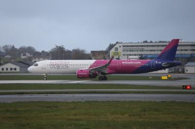 Photo of aircraft 9H-WNS operated by Wizz Air Malta