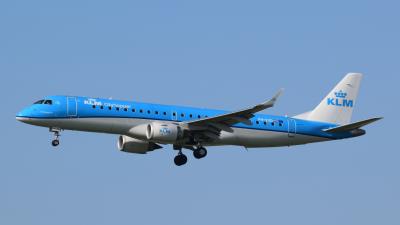 Image of aircraft registration PH-EXD - A ERJ-190-STD (ERJ-190-100) operated by KLM Cityhopper
