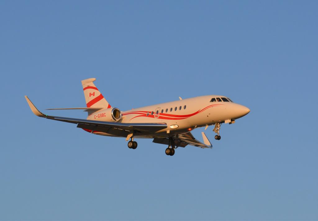 Photo of aircraft C-GSBC operated by The Bank of Nova Scotia