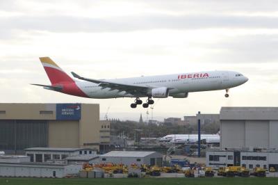 Photo of aircraft EC-LYF operated by Iberia