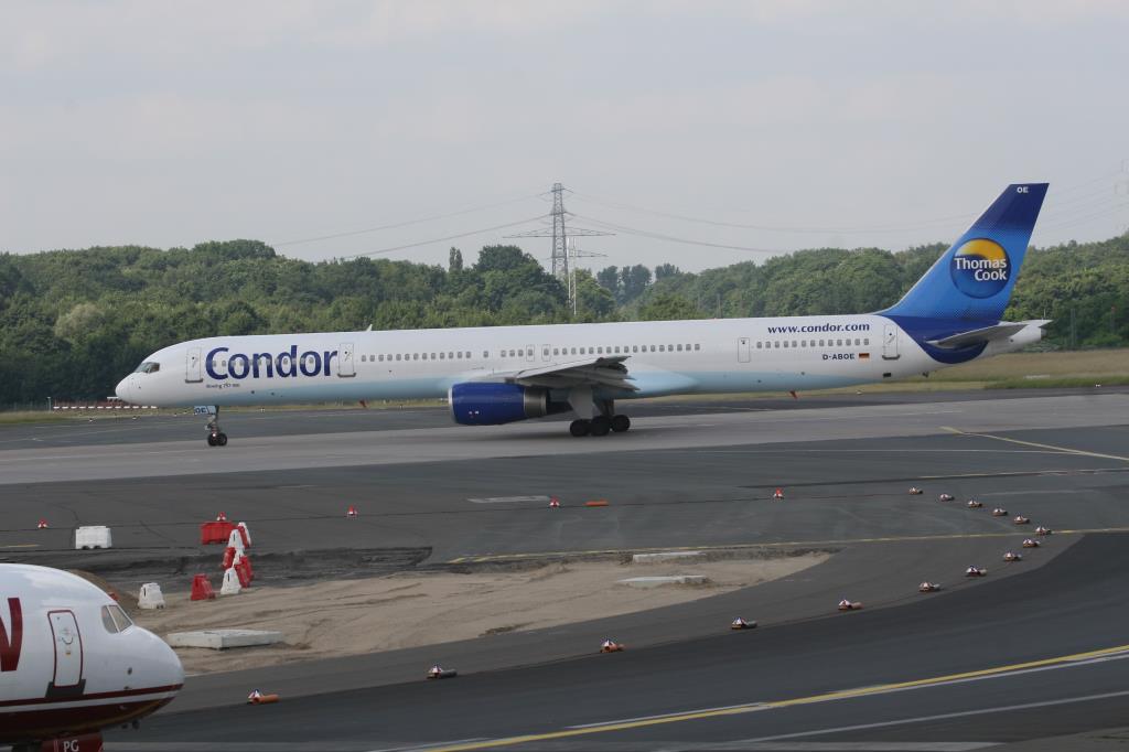 Photo of aircraft D-ABOE operated by Condor