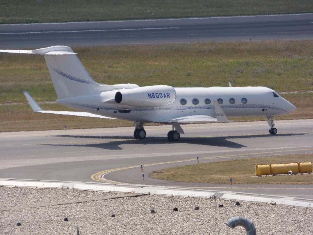 Photo of aircraft N600AR operated by North Holdings LLC