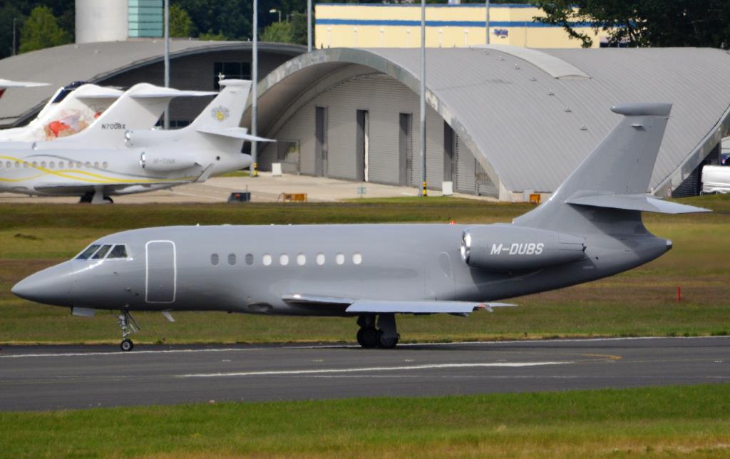 Photo of aircraft M-DUBS operated by Six Daughters Ltd