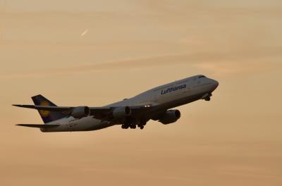 Image of aircraft registration D-ABYJ - A 747-830 operated by Lufthansa