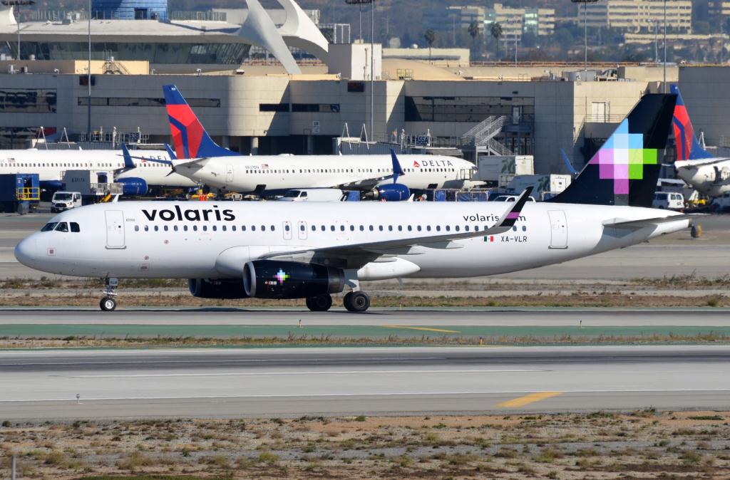 Photo of aircraft XA-VLR operated by Volaris