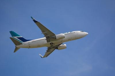 Photo of aircraft C-FIBW operated by WestJet