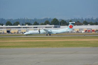 Image of aircraft registration C-GJZY - A DHC-8-402Q operated by Air Canada Express