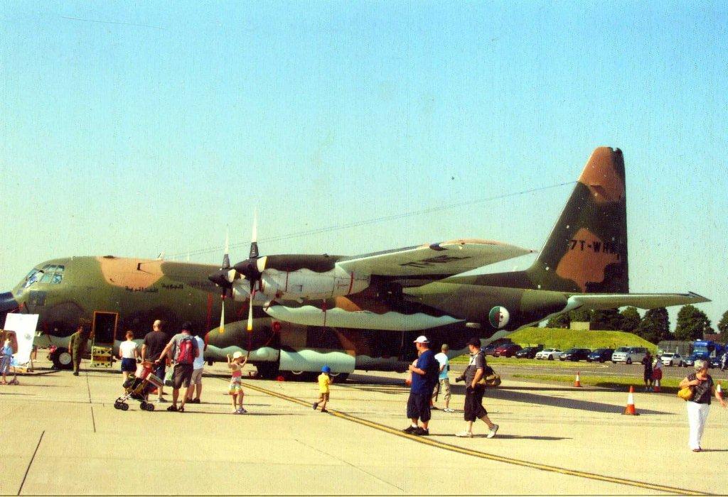 Photo of aircraft 7T-WHB operated by Algerian Air Force